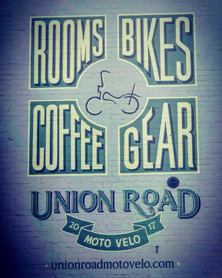 Union Road Moto Velo Accommodation Кредітон Екстер'єр фото